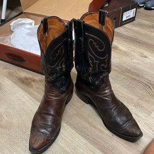Lucchese mens Goat cowboy boots